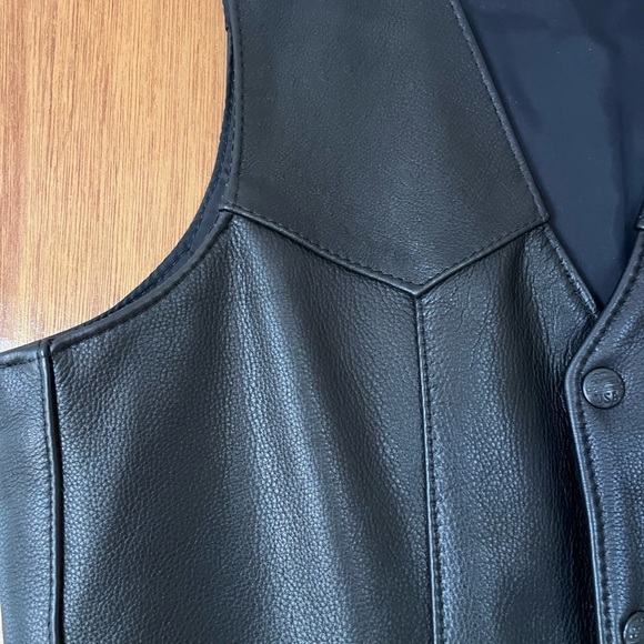 Men’s leather Vest - Picture 5 of 9